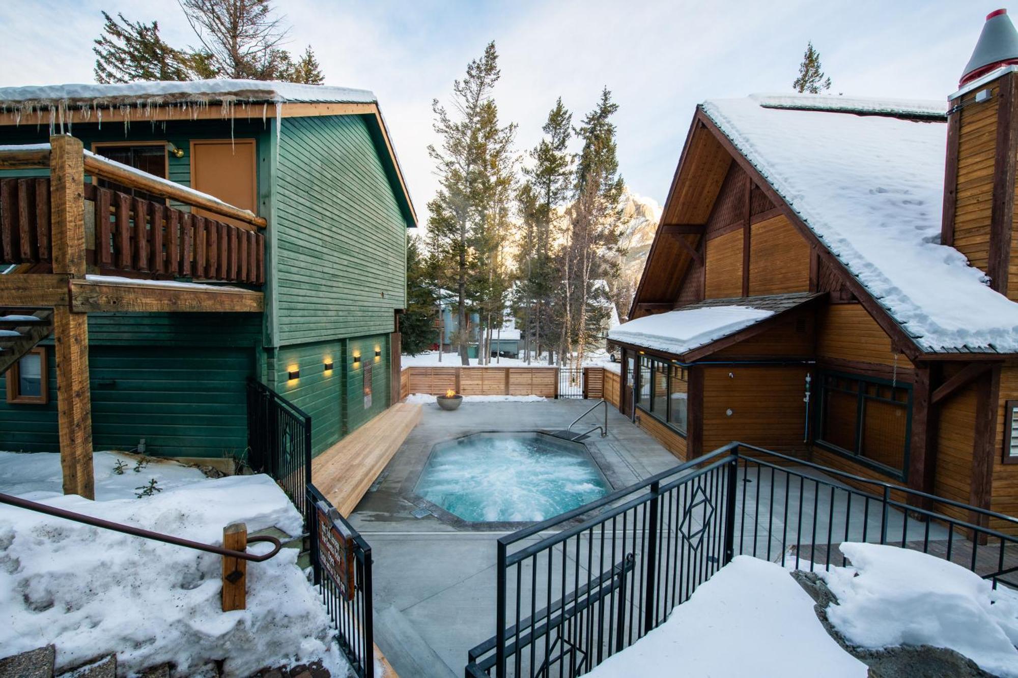 Buffalo Mountain Lodge Banff Exterior foto