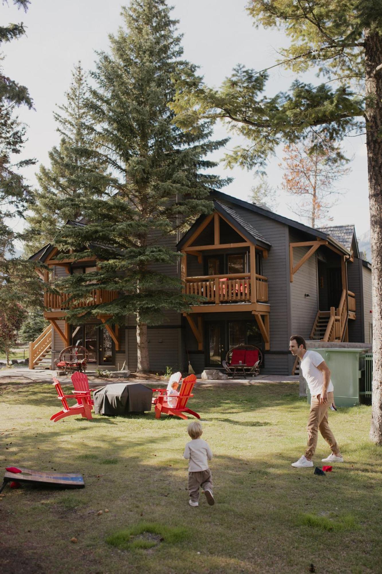 Buffalo Mountain Lodge Banff Exterior foto